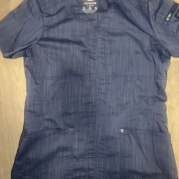 Dickies Advance Medical Scrub Top two tone denim Small - Picture 6 of 6